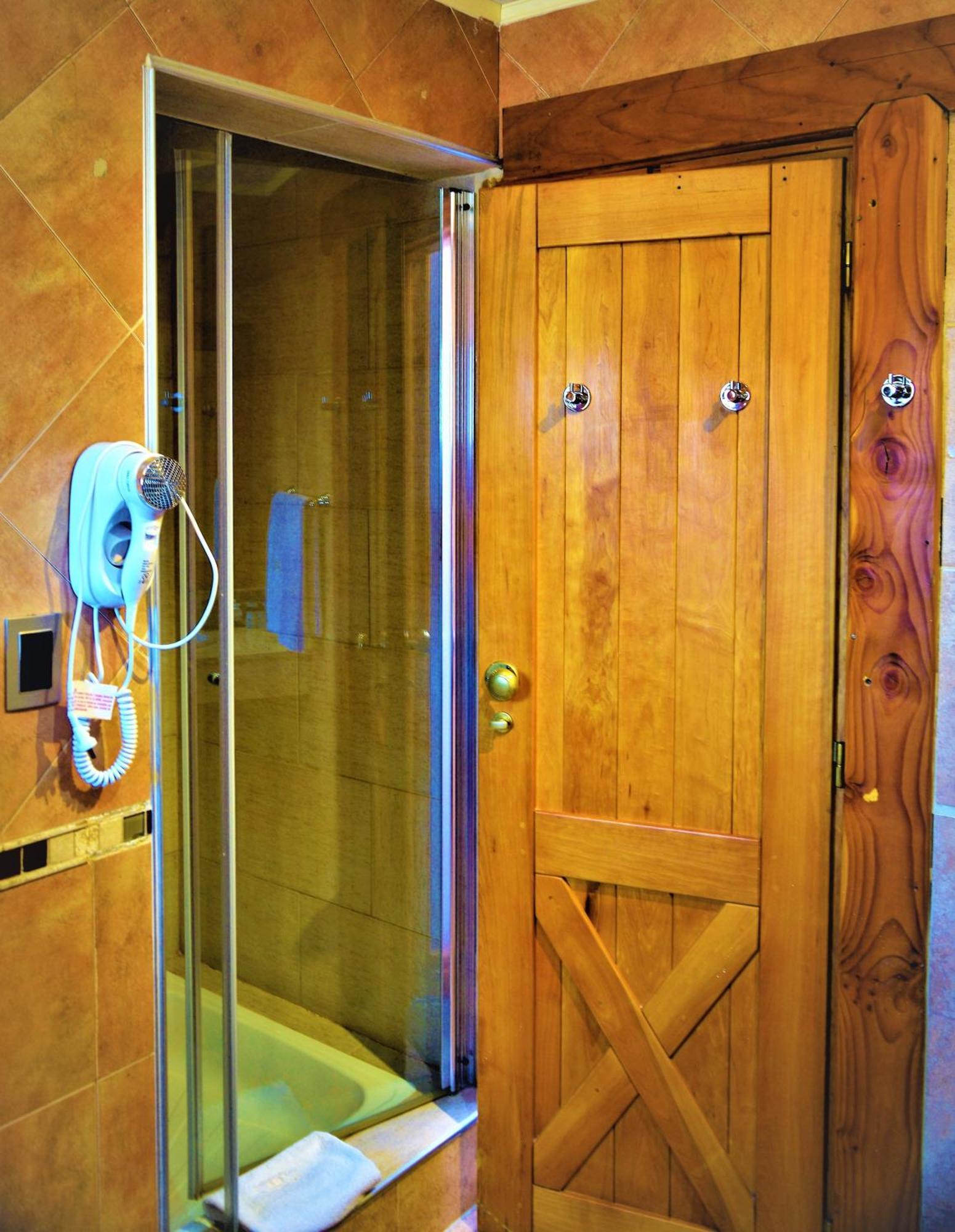 Hosteria Patagon Villa La Angostura Habitación foto